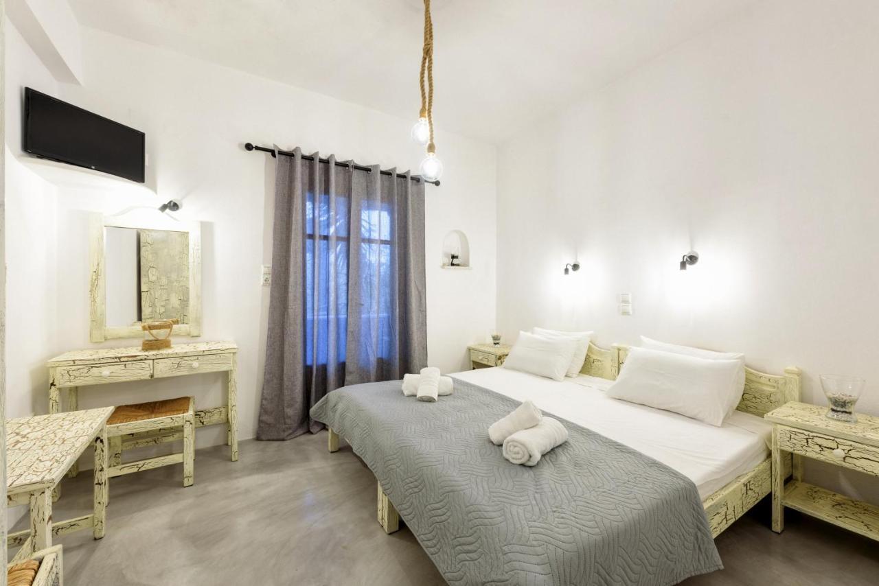 Joseph Apartments ปาริเกีย ภายนอก รูปภาพ